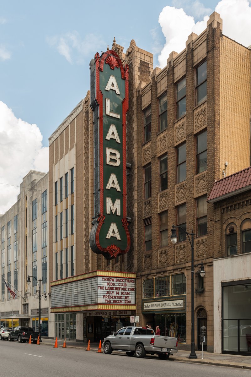 Alabama Theatre in Birmingham, the front, the vertical sign, and the doors under the marquee