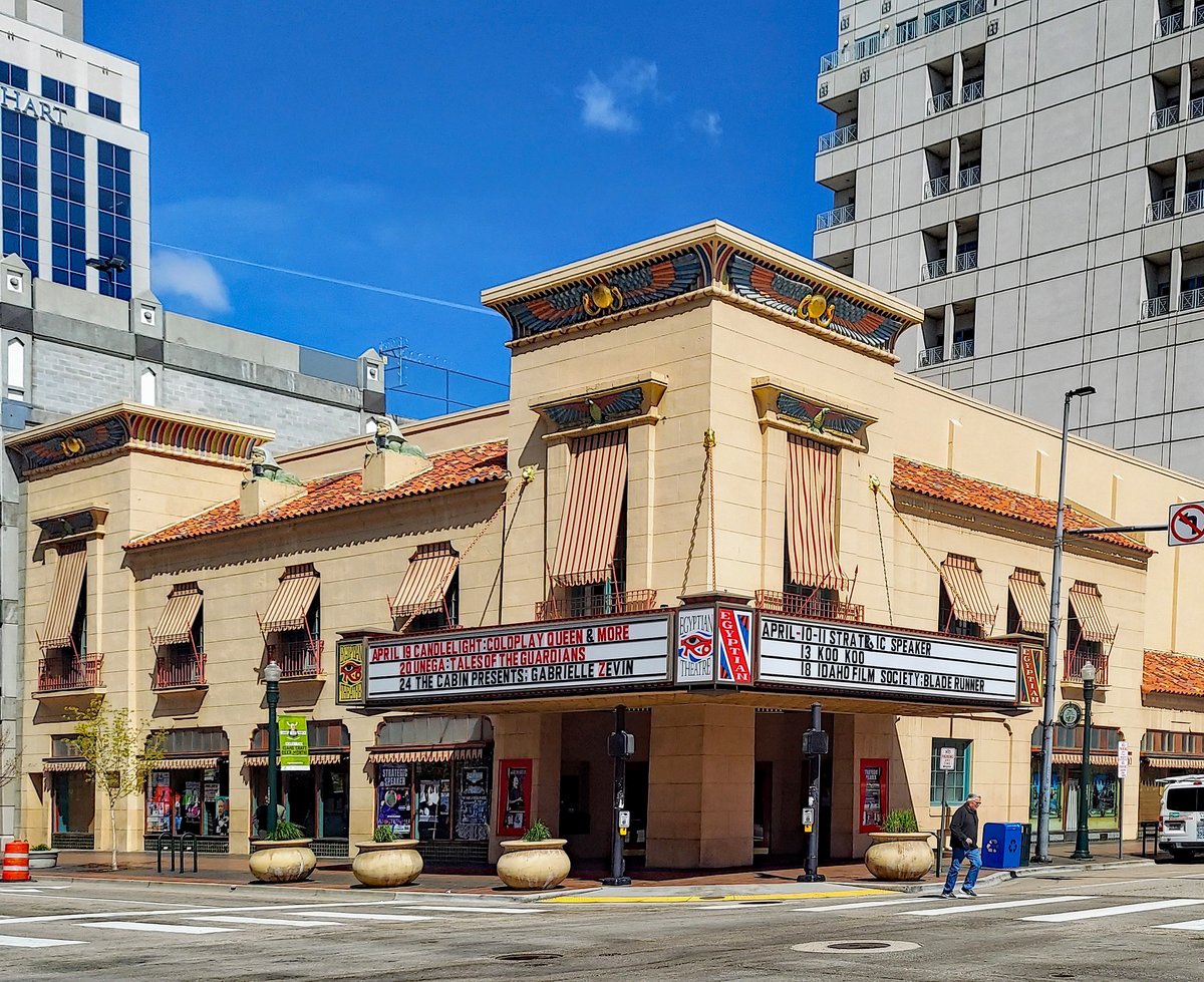 Egyptian Theatre in Boise, marquee and Egyptian cornice