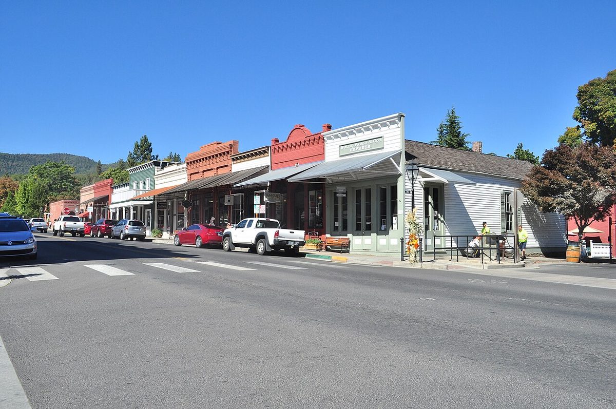 The Beekman Bank and neighboring nineteenth-century storefronts on California Street in Jacksonville, Oregon