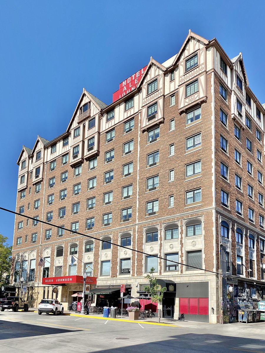 Hotel Alex Johnson in Rapid City, brick hotel at a street corner