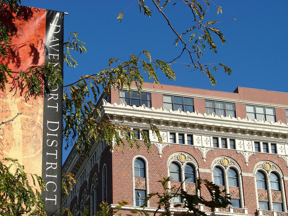 Historic Davenport Hotel facade and district sign in Spokane, Washington